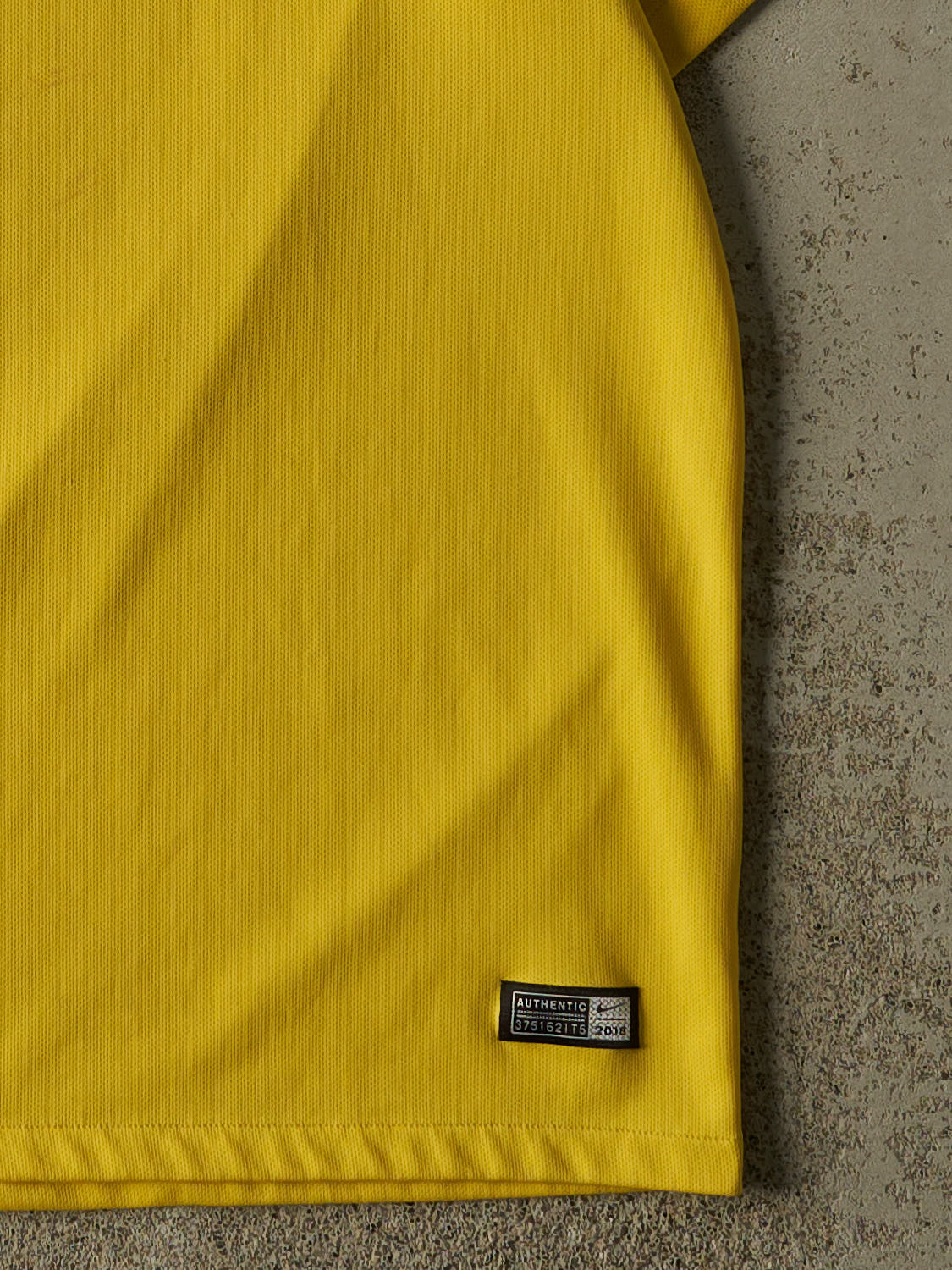 18' Yellow Brasil Soccer Jersey (L/XL)