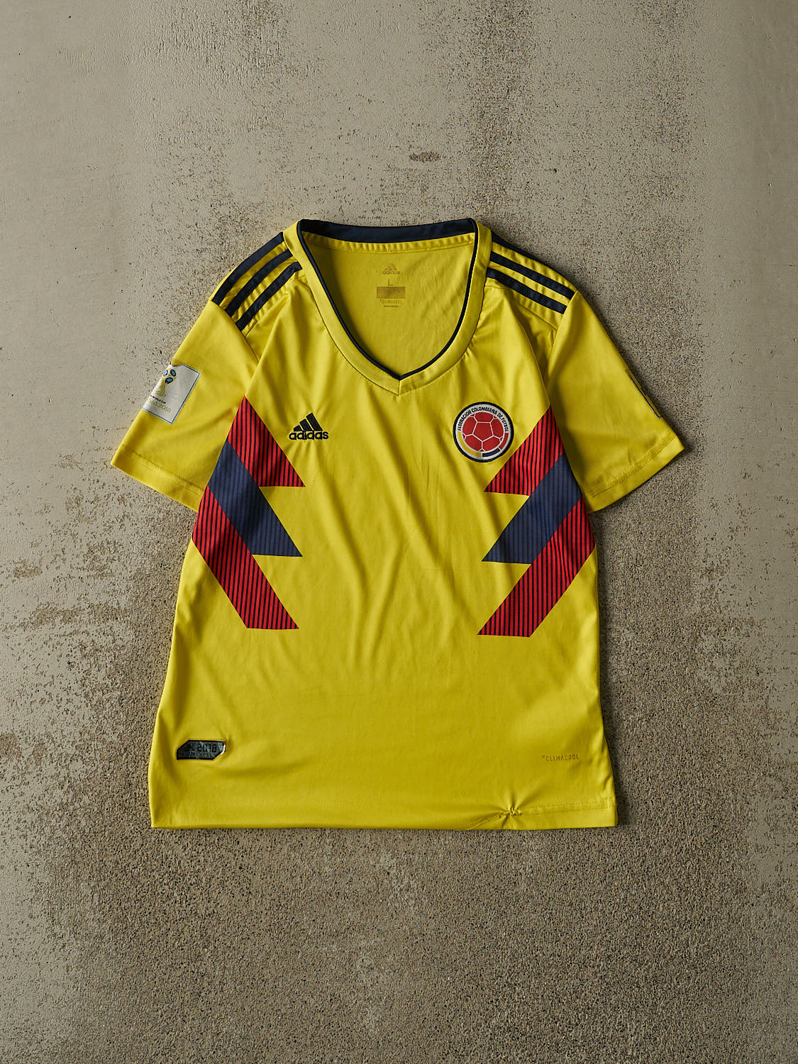 18' Yellow Colombia Fifa World Cup Soccer Jersey (S/M)