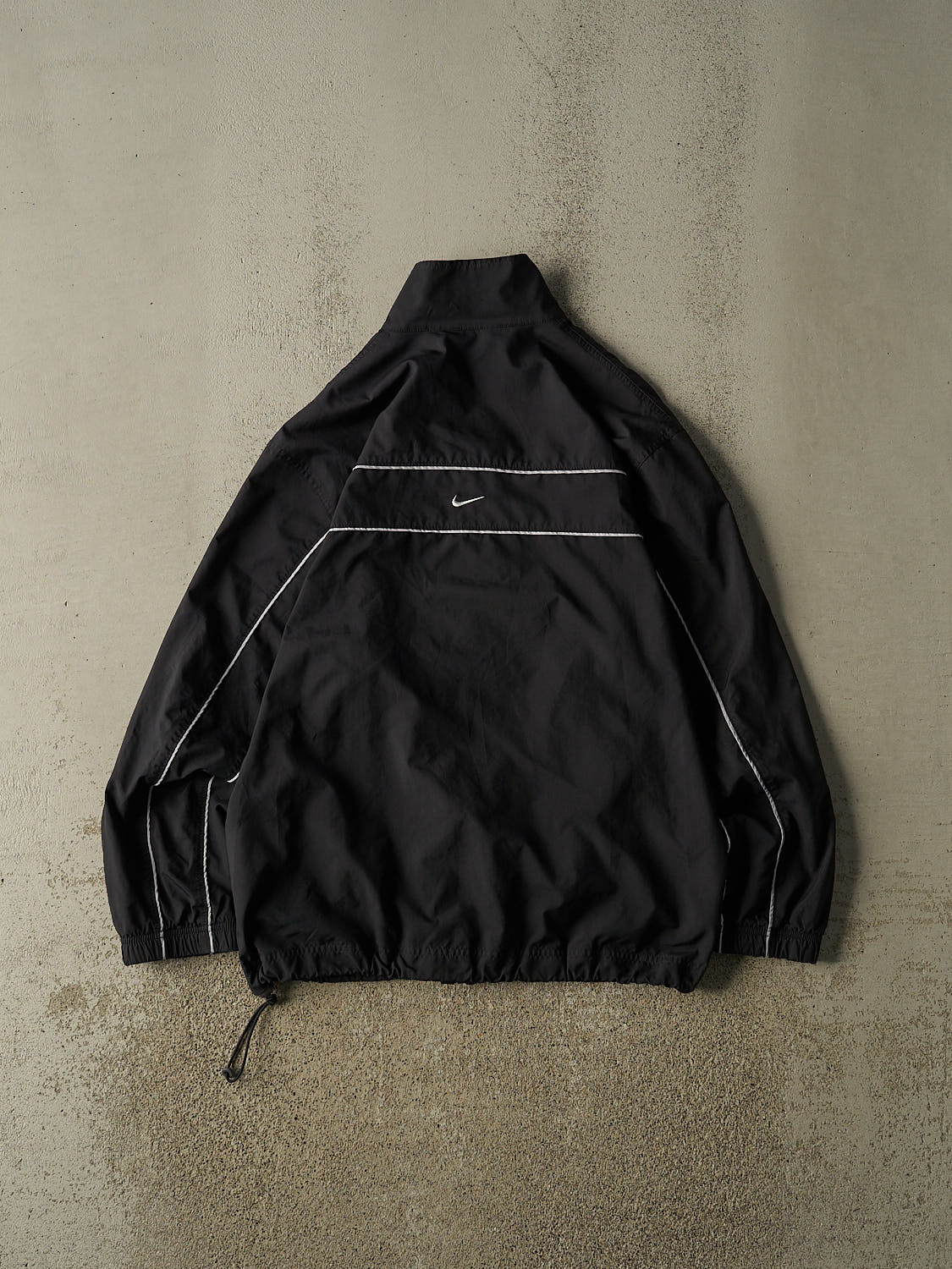 Vintage Y2K Black Nike Embroidered Windbreaker Jacket (L/XL)