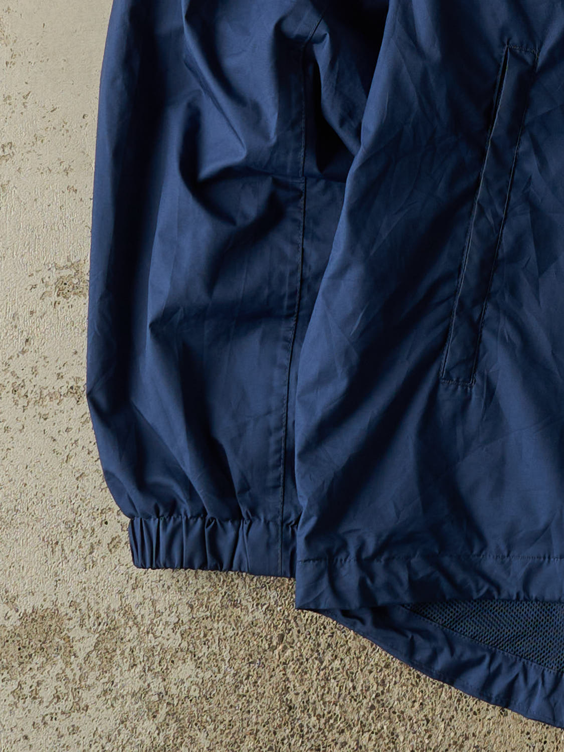 Vintage Y2K Navy Blue Umbro Windbreaker Jacket (L/XL)