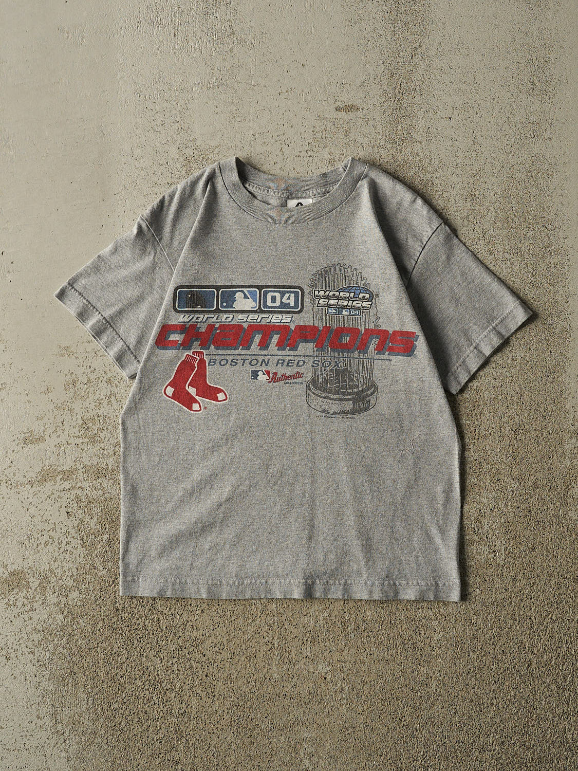 Vintage 04' Grey Boston Red Sox World Series Champions Tee (XS)