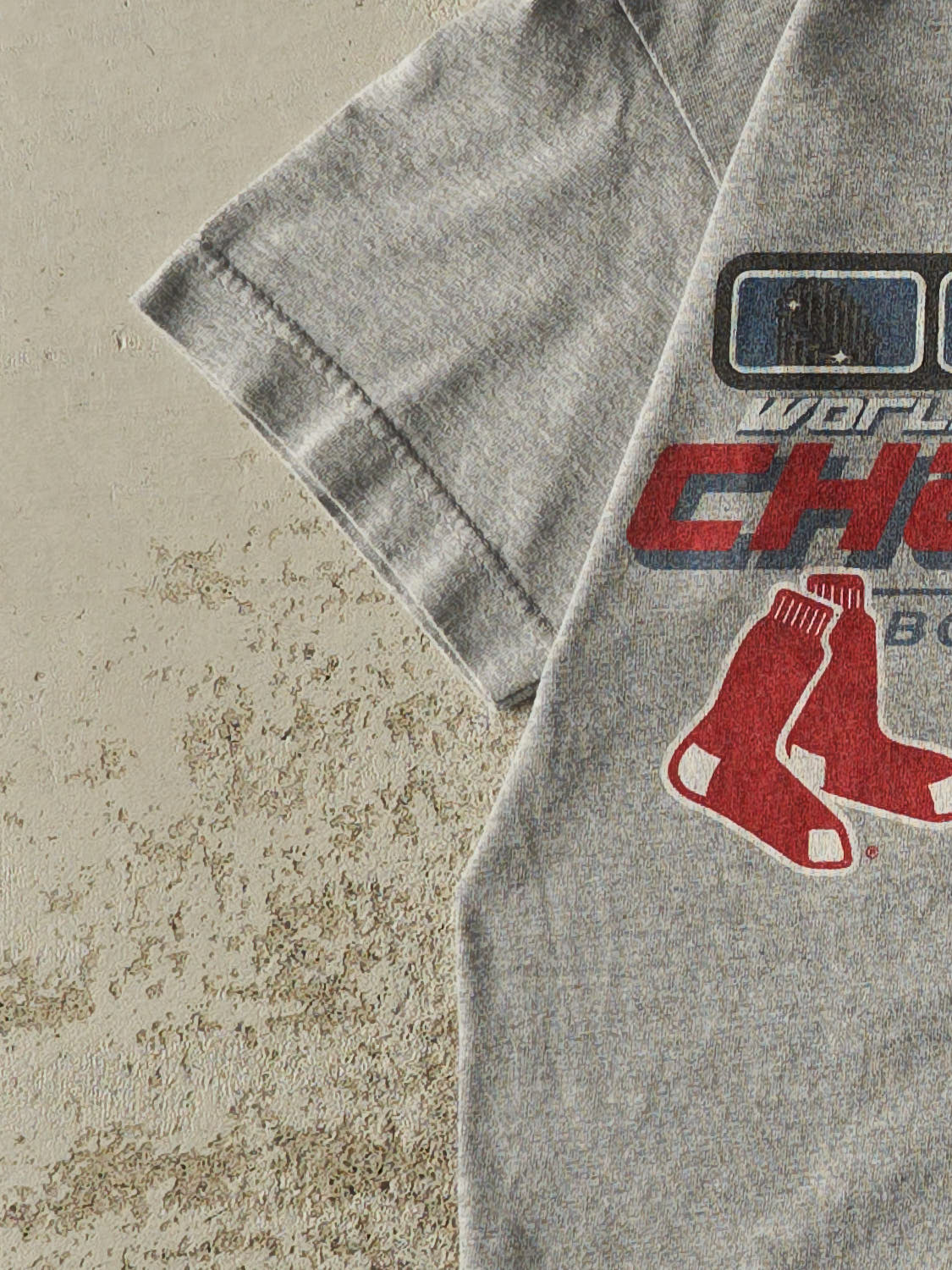 Vintage 04' Grey Boston Red Sox World Series Champions Tee (XS)