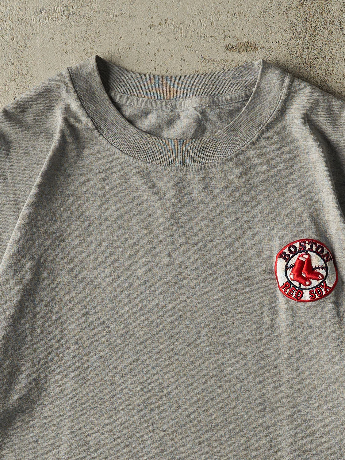 Vintage 90s Grey Boston Red Sox Embroidered Tee (M/L)