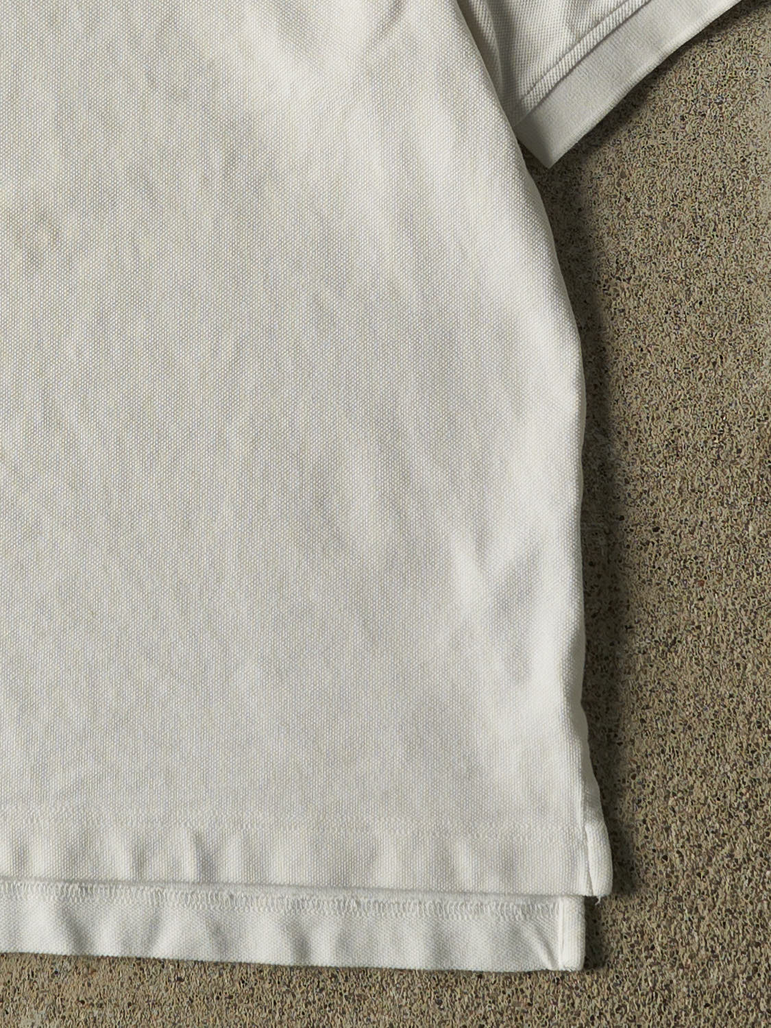 Vintage Y2K White Tommy Hilfiger Quarter Button Tee (L)