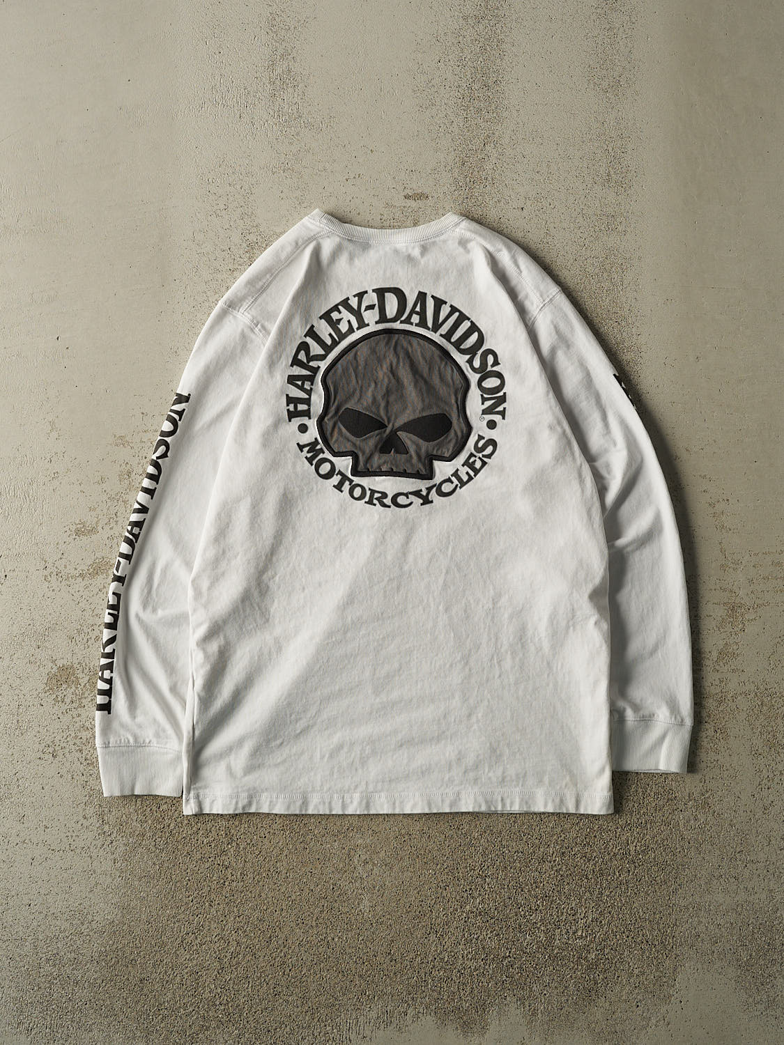 Vintage Y2K White Harley Davidson Long Sleeve (L/XL)