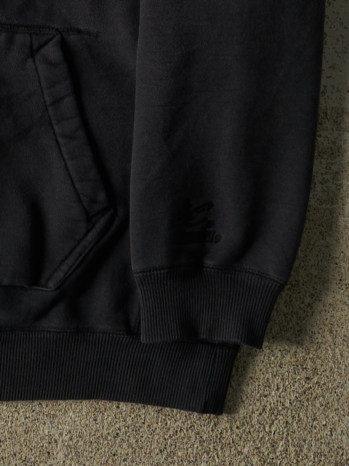 Vintage 90s Black Dale Earnhardt Embroidered Nascar Hoodie (XL)