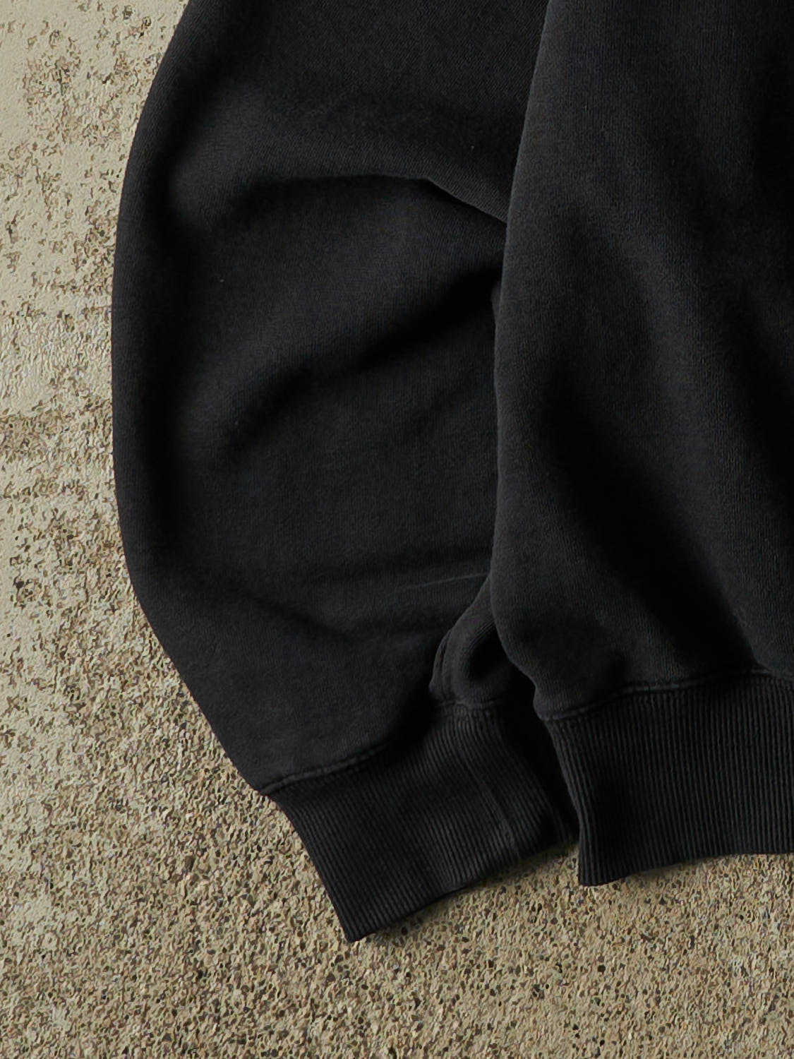 Vintage Y2K Black North Dakota University Embroidered Crewneck (XXS/XS)