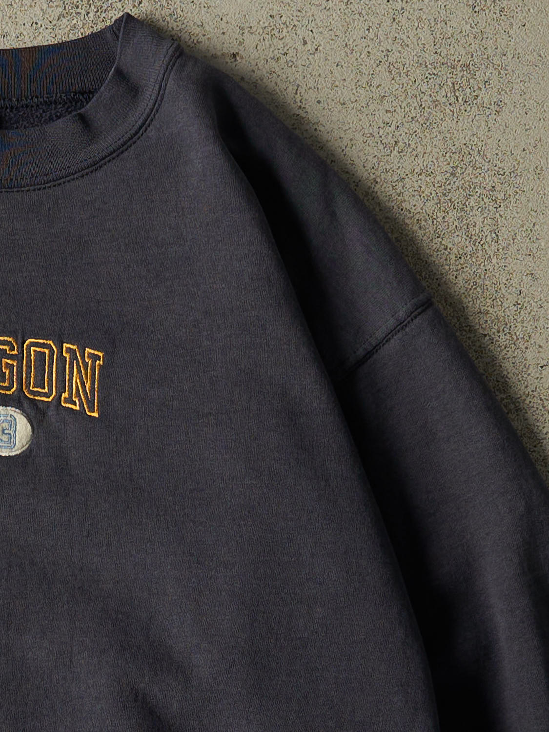 Vintage Y2K Navy Blue Oregon Embroidered Crewneck (S/M)