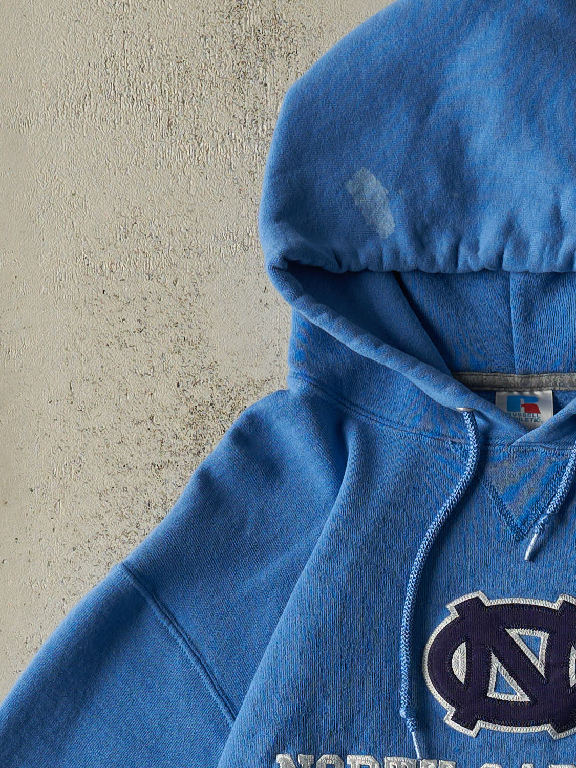 Vintage Y2K Blue Russell Athletic University of North Carolina Hoodie (L/XL)