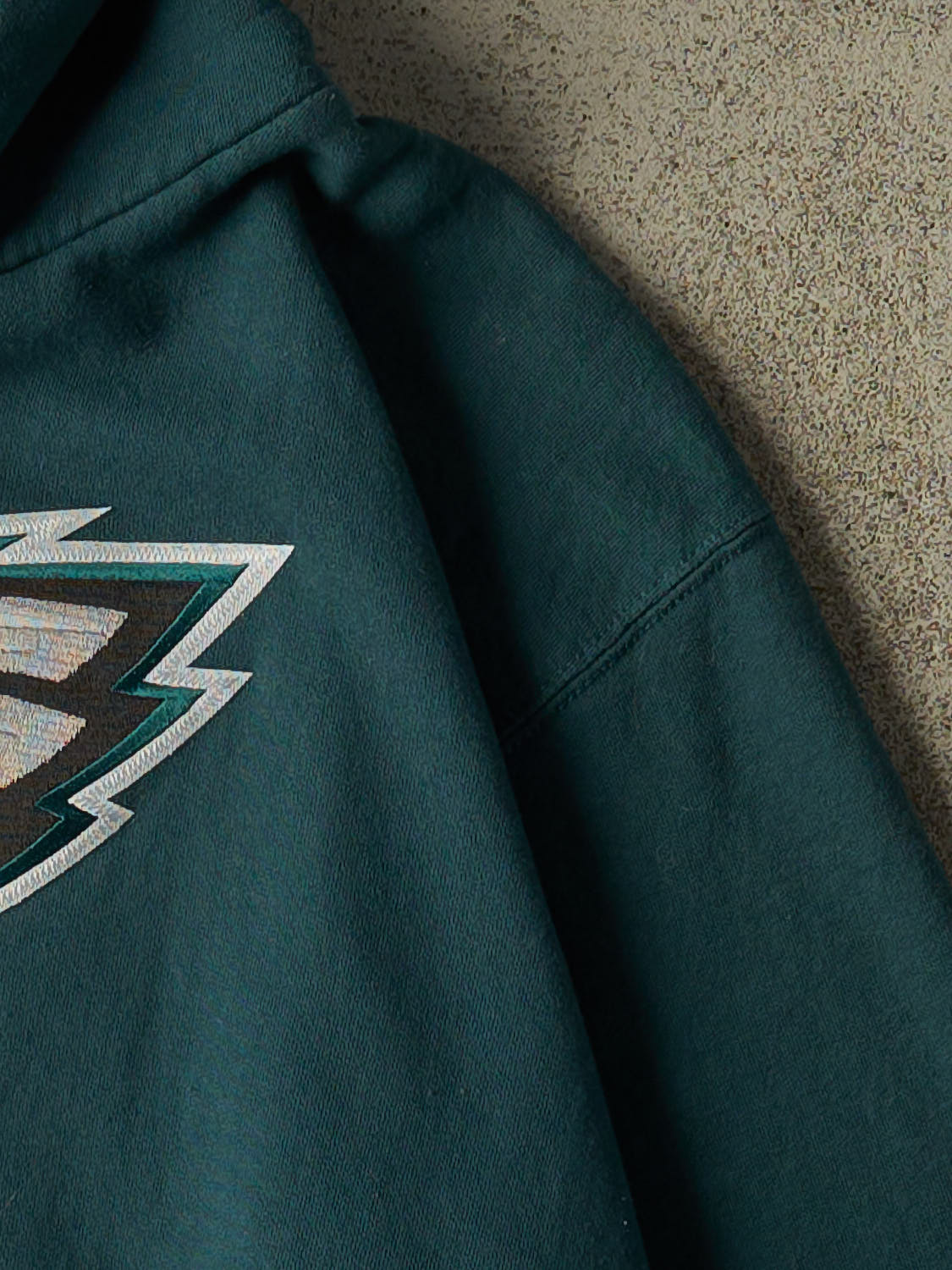 Vintage Y2K Green Philadephia Eagles Embroidered Hoodie (M/L)