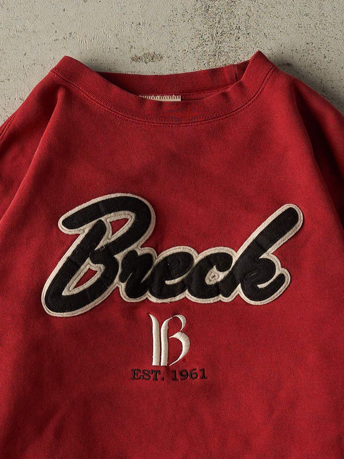 Vintage Y2K Red Breck Embroidered Crewneck (S)