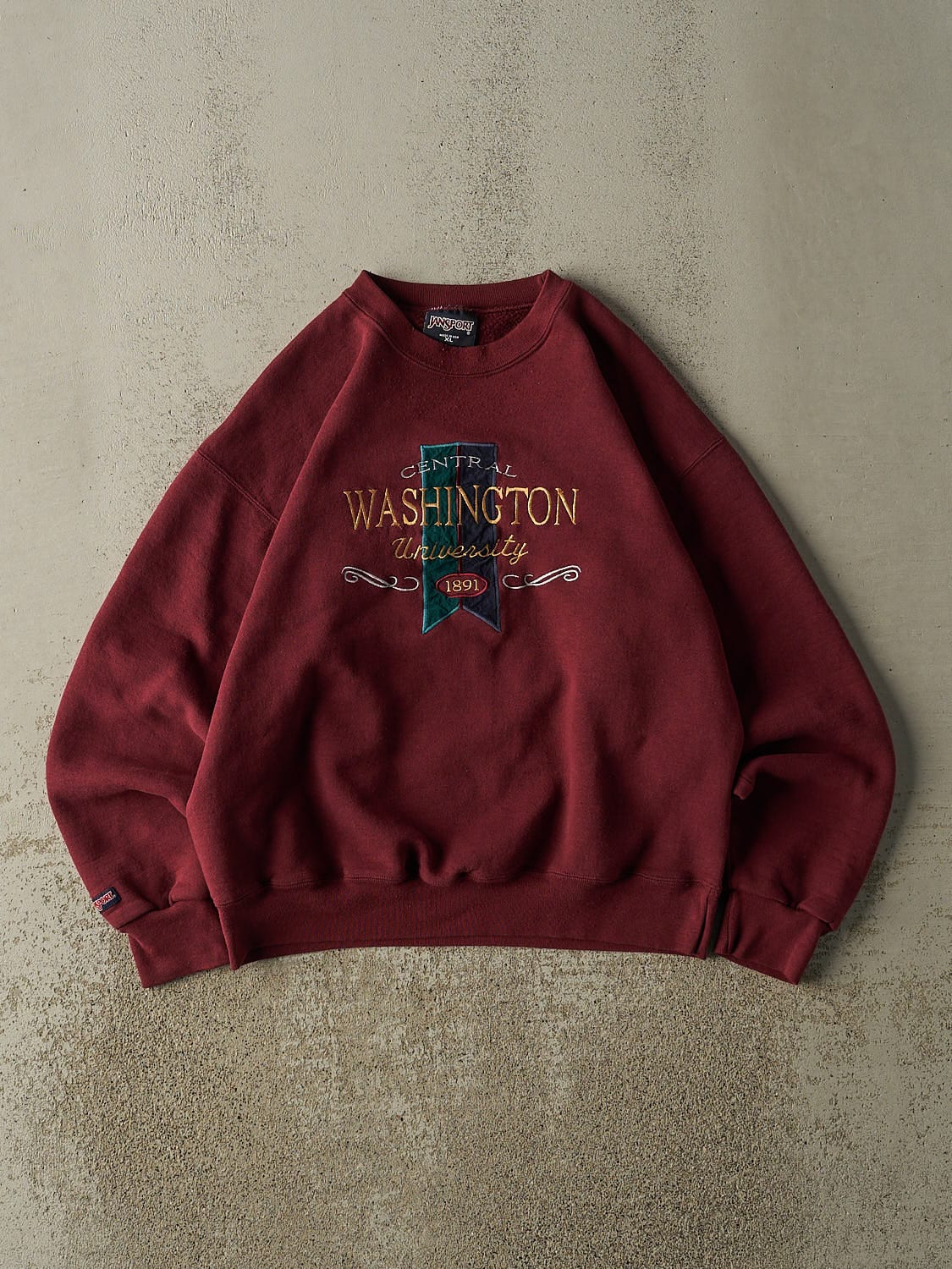 Vintage 90s Burgundy Central Washington University Embroidered Crewneck (M)