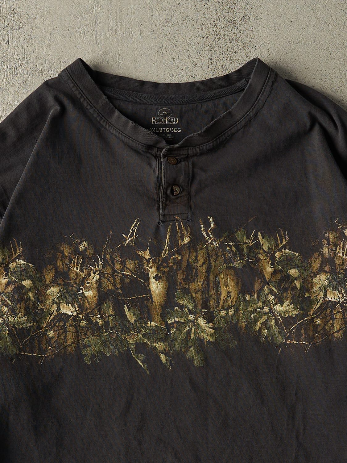 Vintage Y2K Faded Black Nature Quarter Button Long Sleeve (XXL)