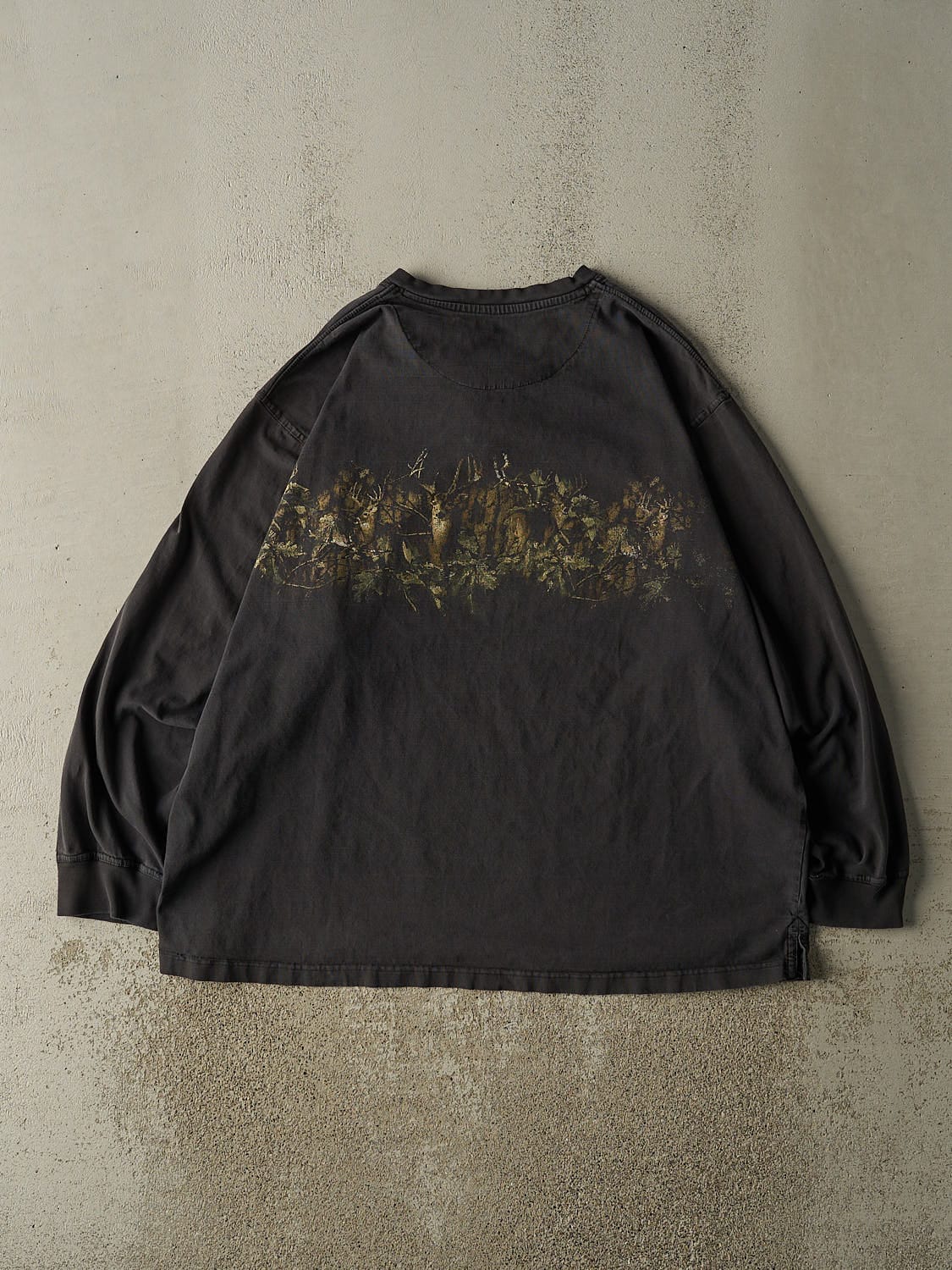 Vintage Y2K Faded Black Nature Quarter Button Long Sleeve (XXL)