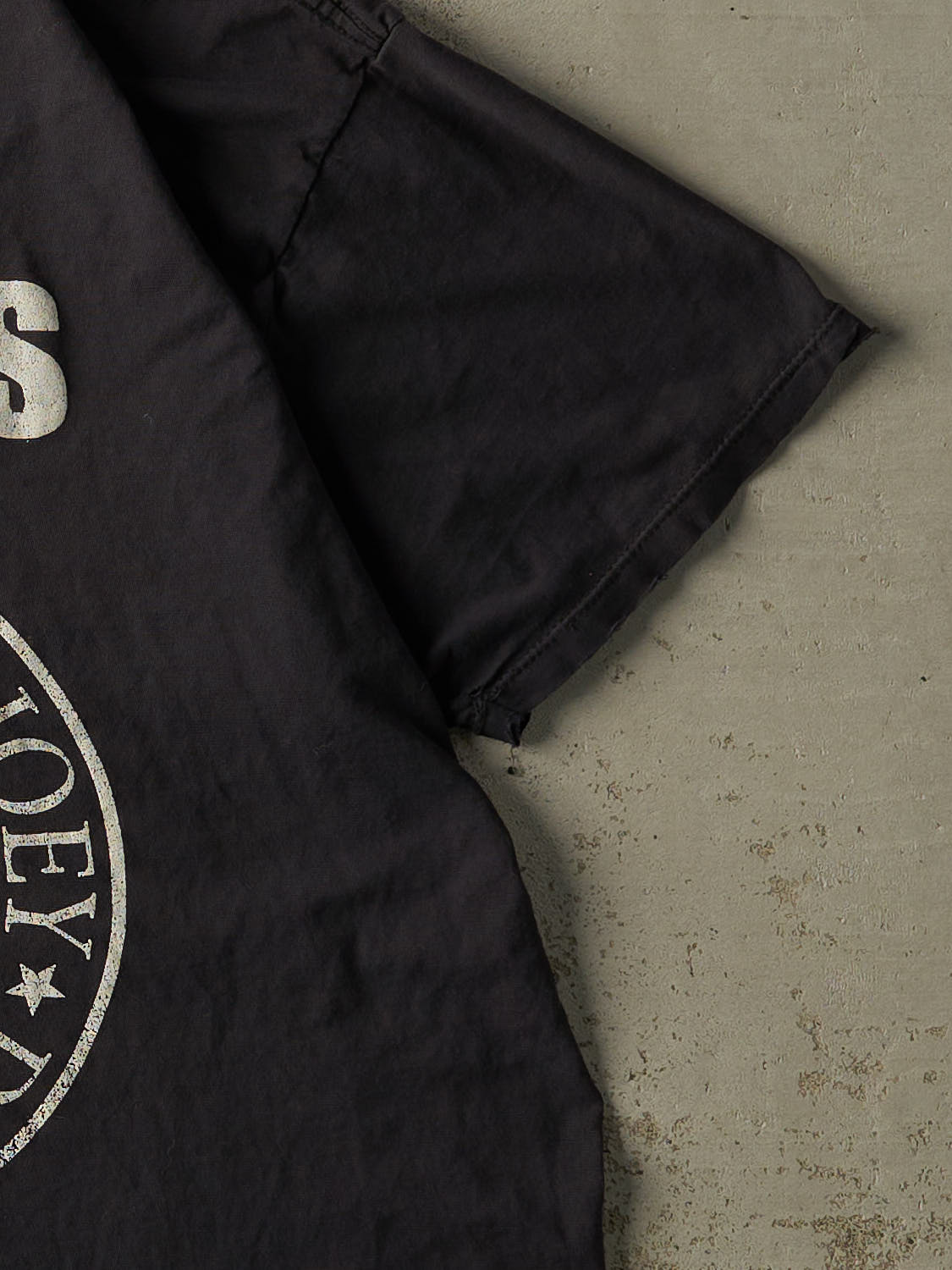 Vintage Y2K Faded Black Ramones Band Tee (XL)
