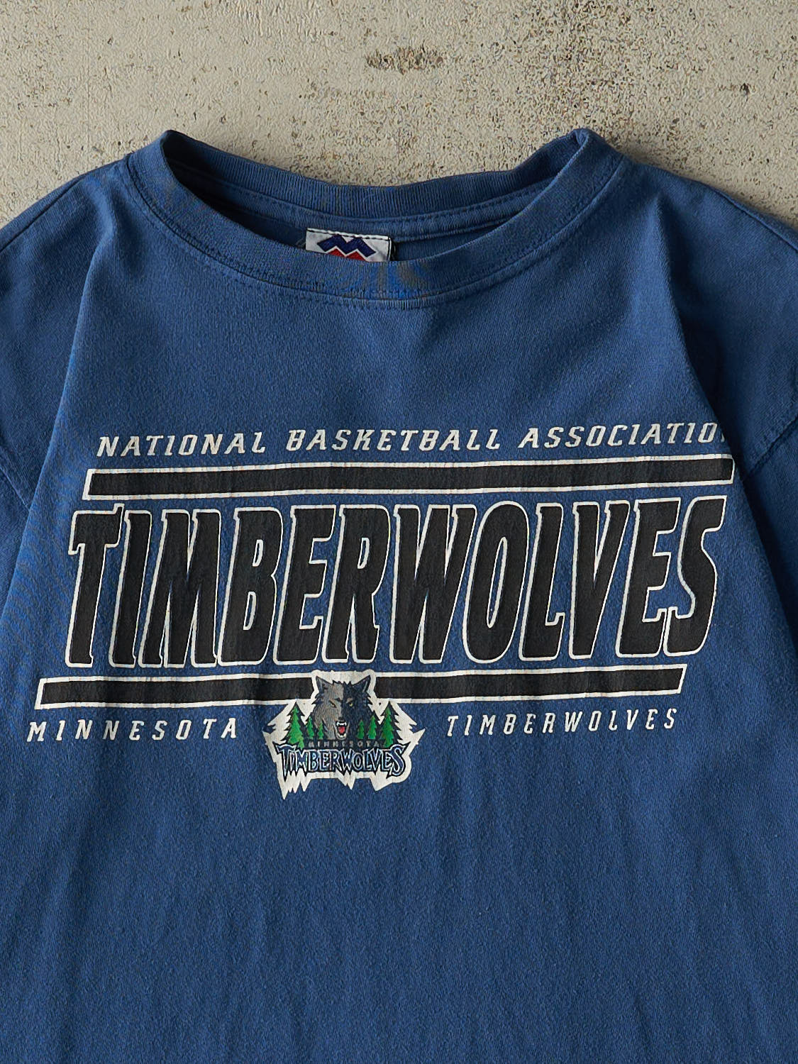 Vintage Y2K Blue Minnesota Timberwolves Tee (XS/S)