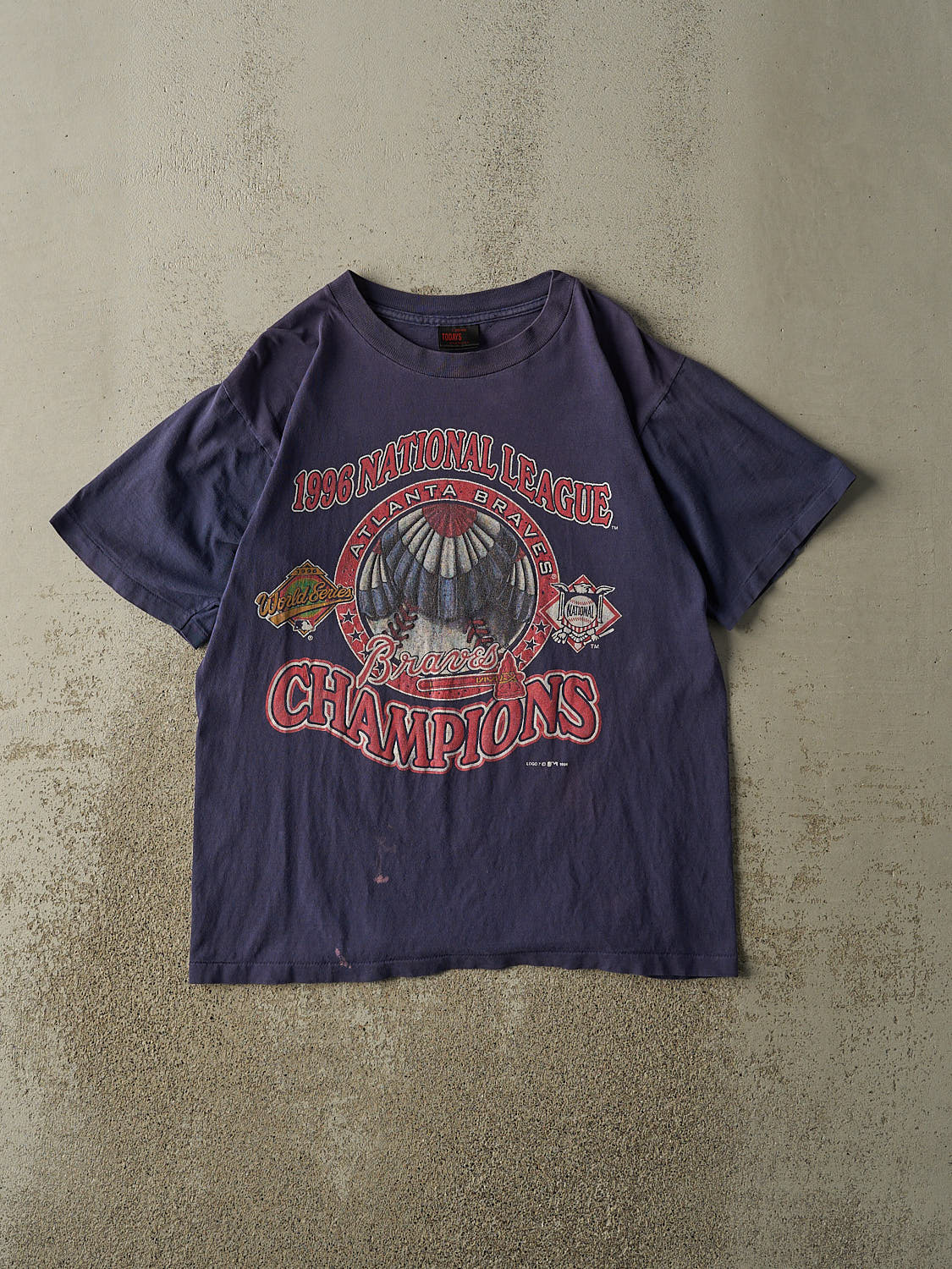 Vintage 96' Sun Faded Navy Atlanta Braves NL Champions Tee (L)