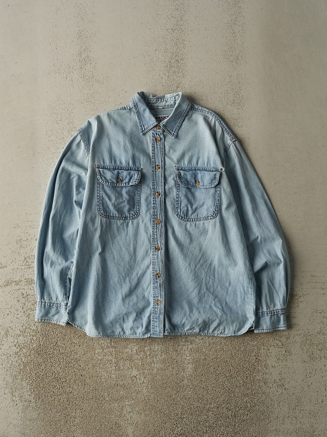Vintage 90s Light Wash Denim Button Up Long Sleeve (S/M)