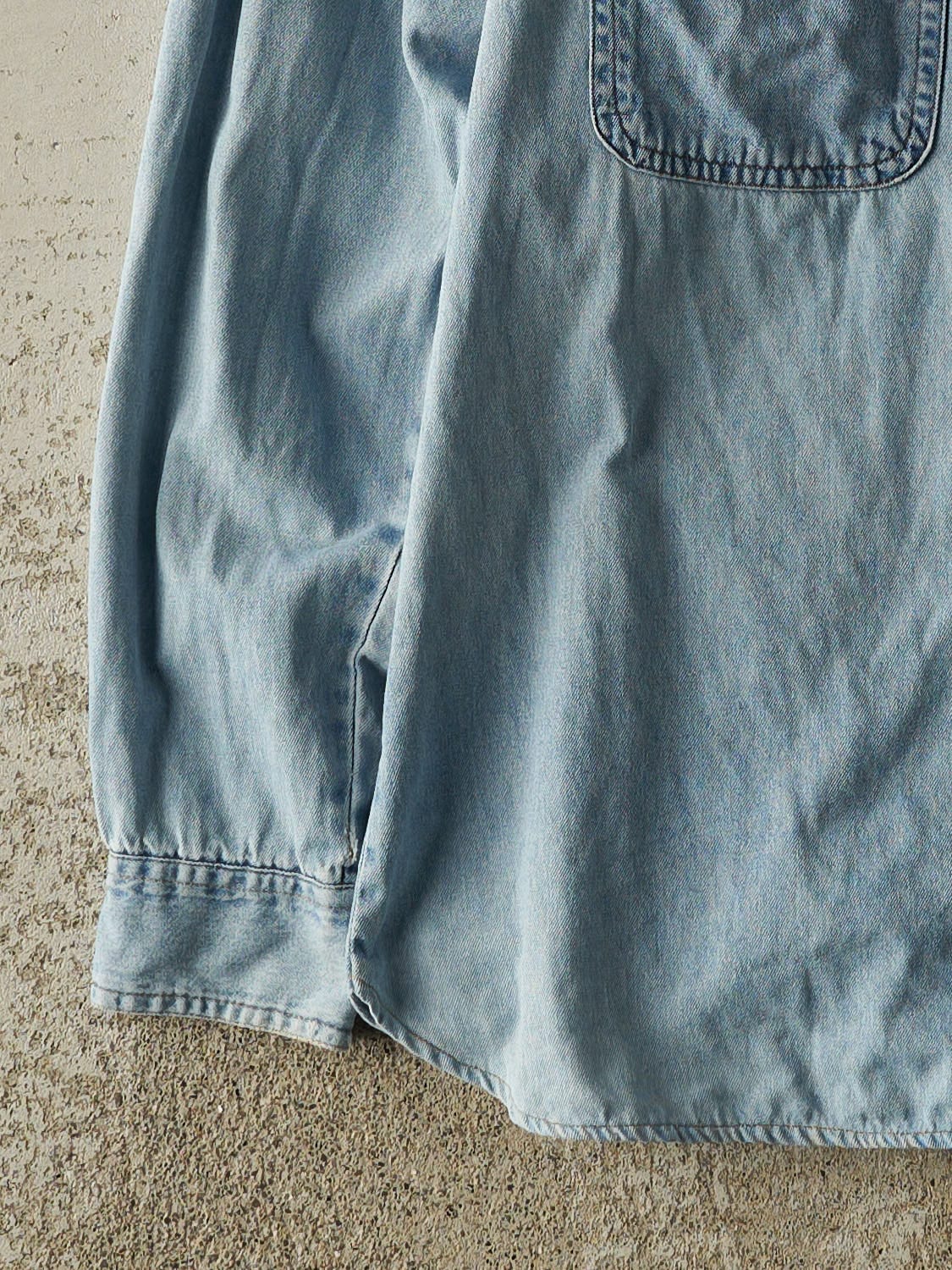 Vintage 90s Light Wash Denim Button Up Long Sleeve (S/M)