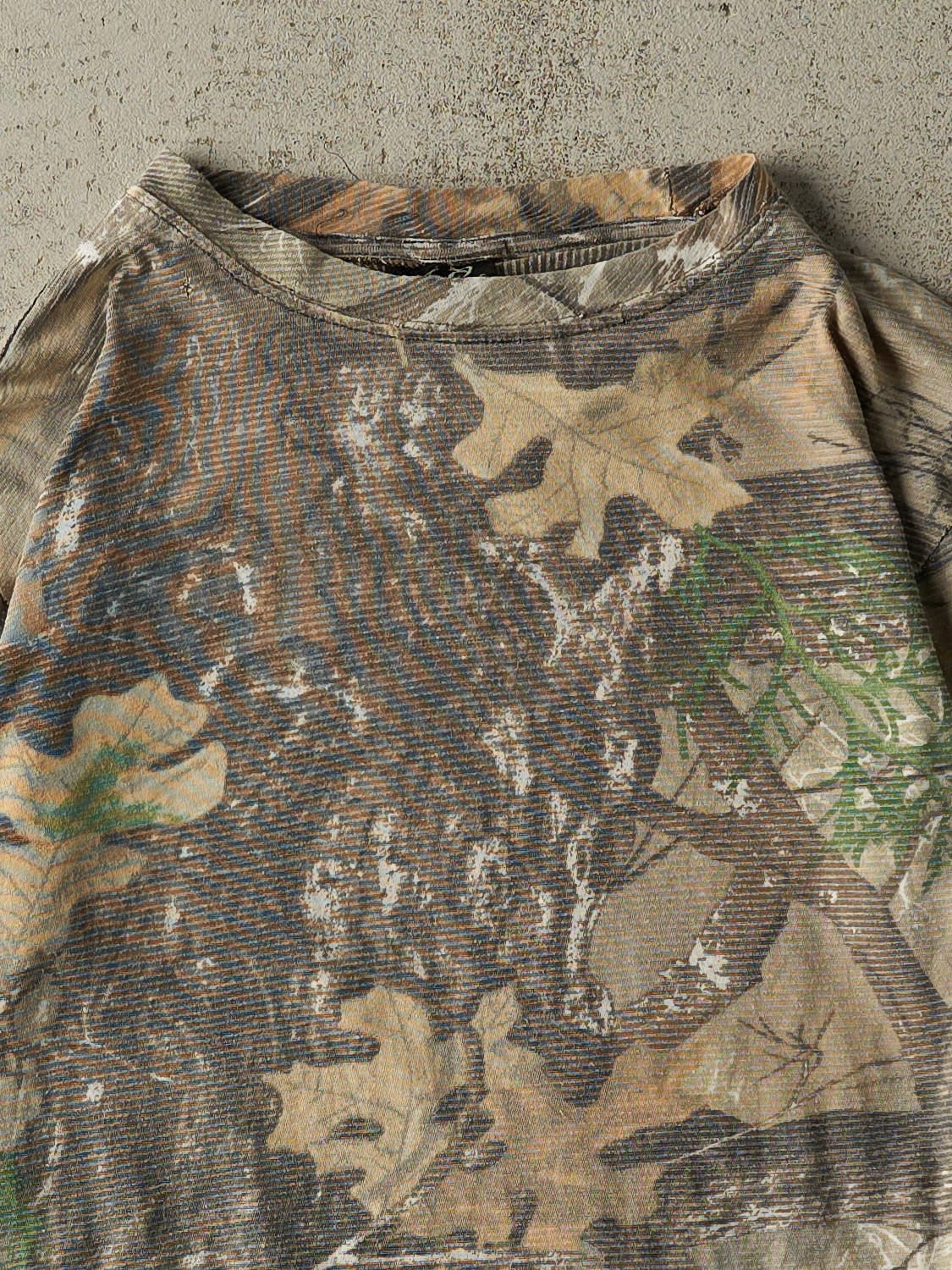 Vintage 90s Camo Realtree Textured Long Sleeve (XXS)
