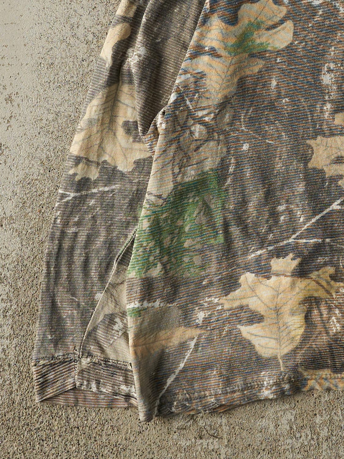 Vintage 90s Camo Realtree Textured Long Sleeve (XXS)