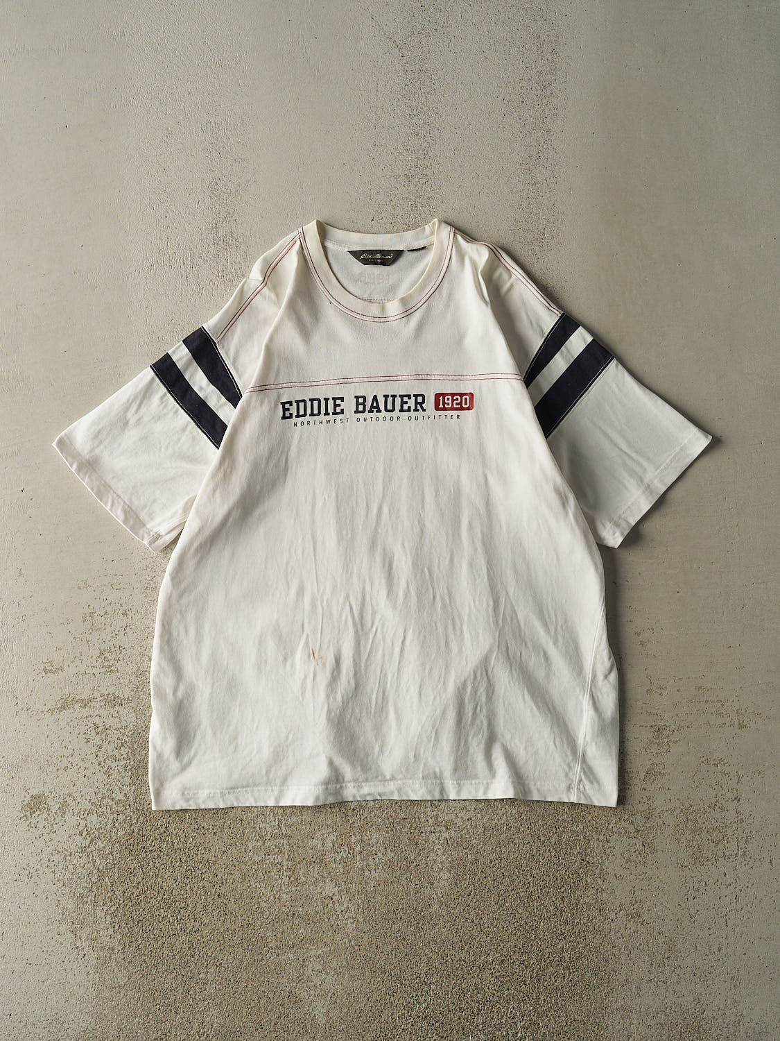 Vintage Y2K White Eddie Bauer Tee (XL/XXL)