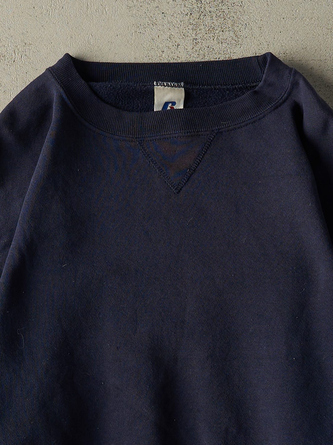 Vintage Y2K Navy Blue Russell Athletic Blank Crewneck (S/M)