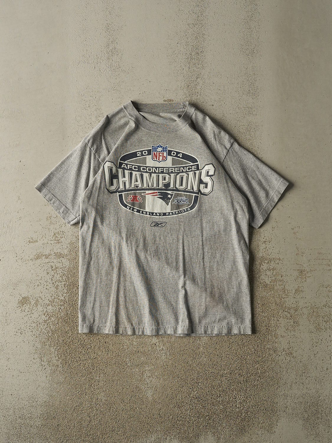 Vintage 04' Grey New England Patriots NFC Champions Tee (M/L)