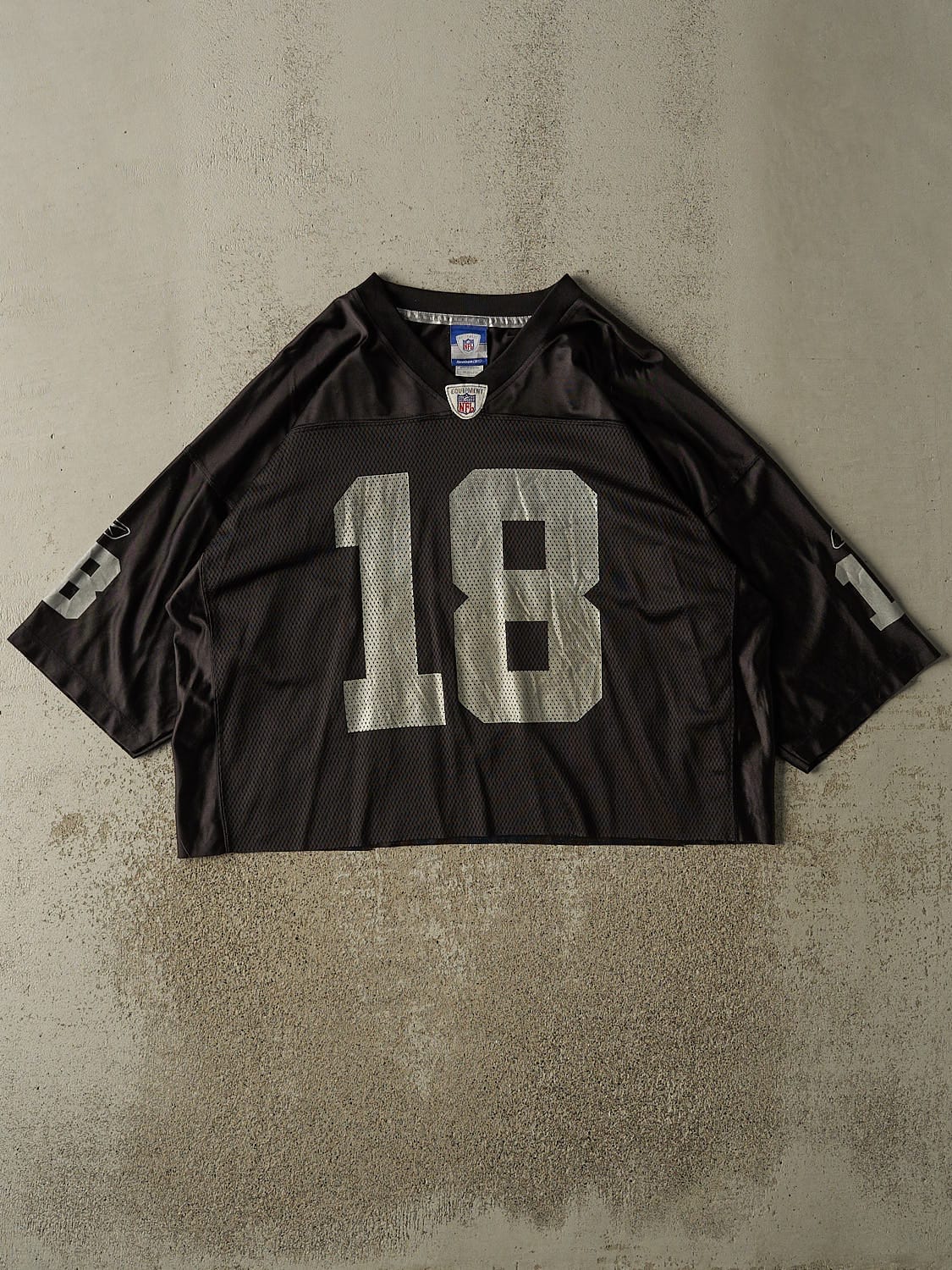 Vintage Y2K Black Oakland Raiders #18 Randy Moss Jersey (L/XL)