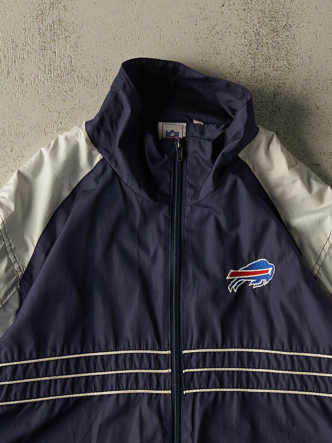 Vintage Y2K Navy Blue Buffalo Bills Embroidered Windbreaker Jacket (XL)