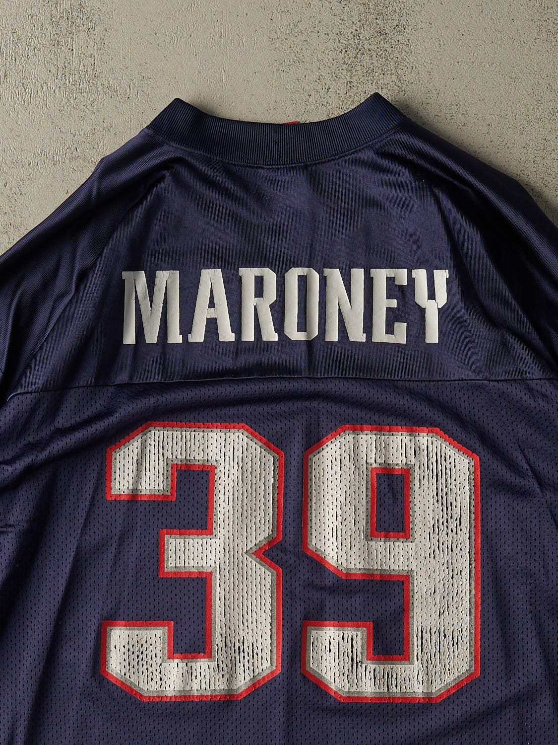 Vintage Y2K Navy Blue New England Patriots #39 Maroney Jersey (L)