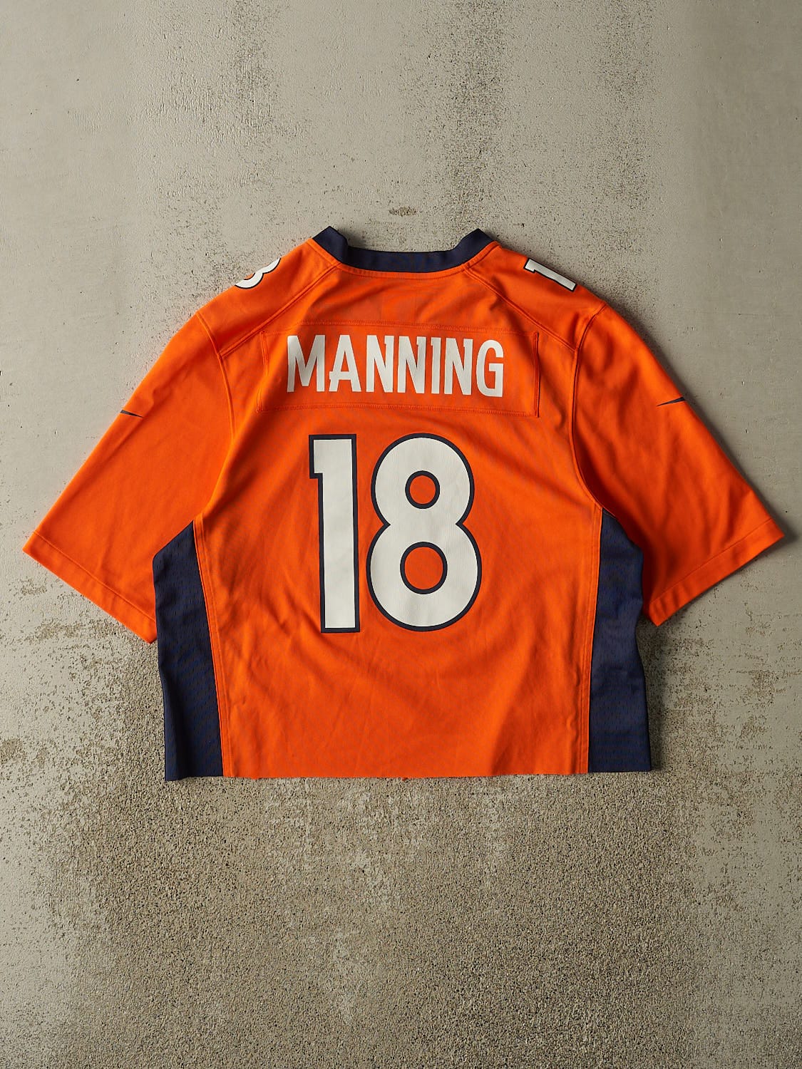 Vintage Y2K Orange Denver Broncos #18 Peyton Manning Jersey (S/M)