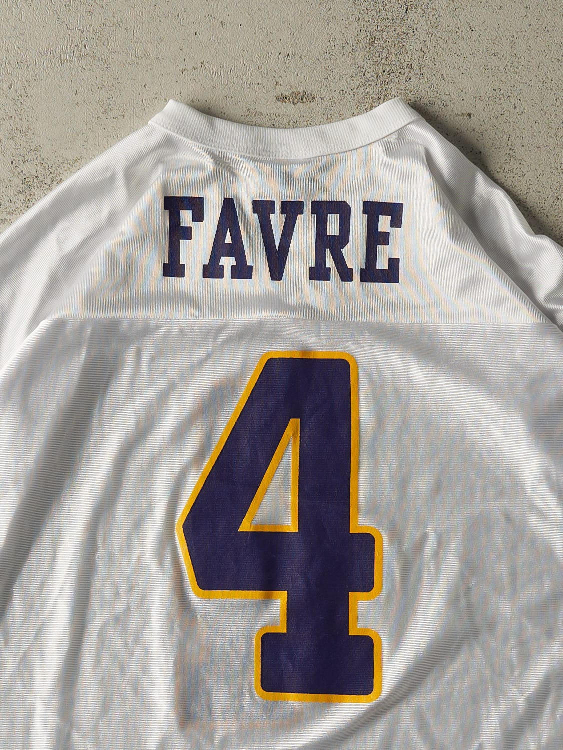 Vintage Y2K White Minnesota Vikings #4 Brett Favre Jersey (M/L)