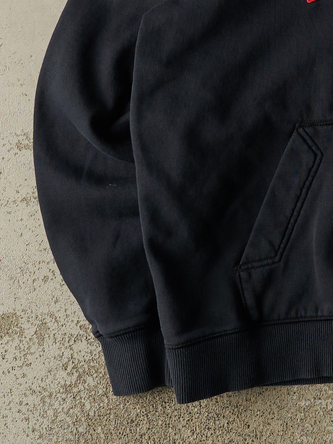 Vintage Y2K Black Nike Embroidered Hoodie (L/XL)