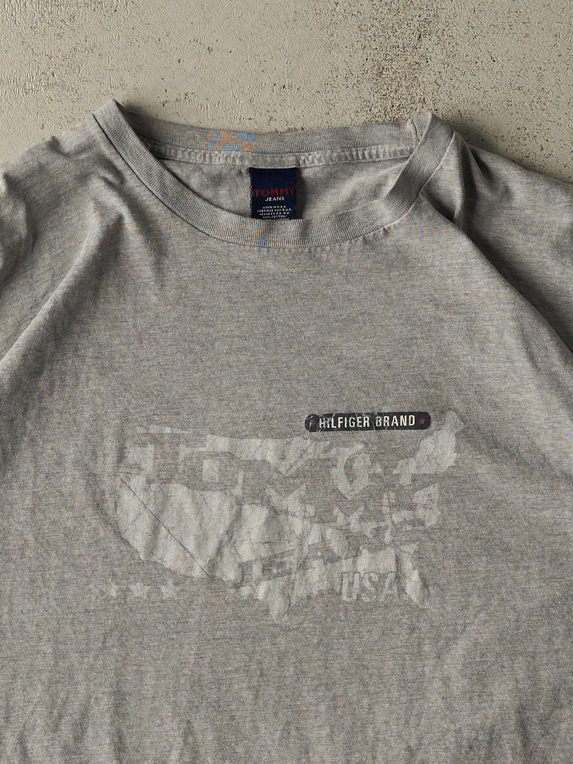 Vintage Y2K Grey Tommy Jeans Tee (XL/XXL)