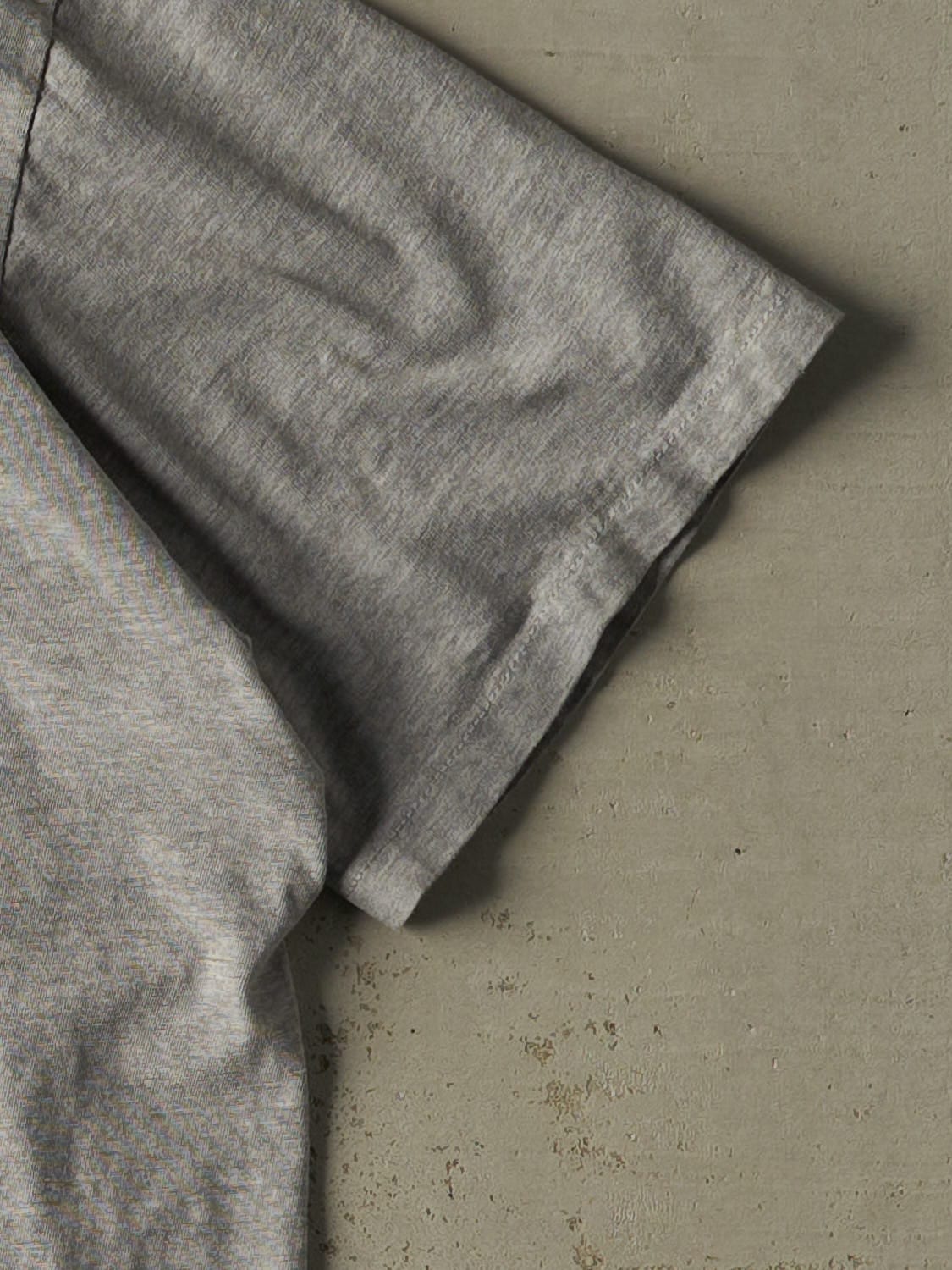 Vintage Y2K Grey Tommy Jeans Tee (XL/XXL)