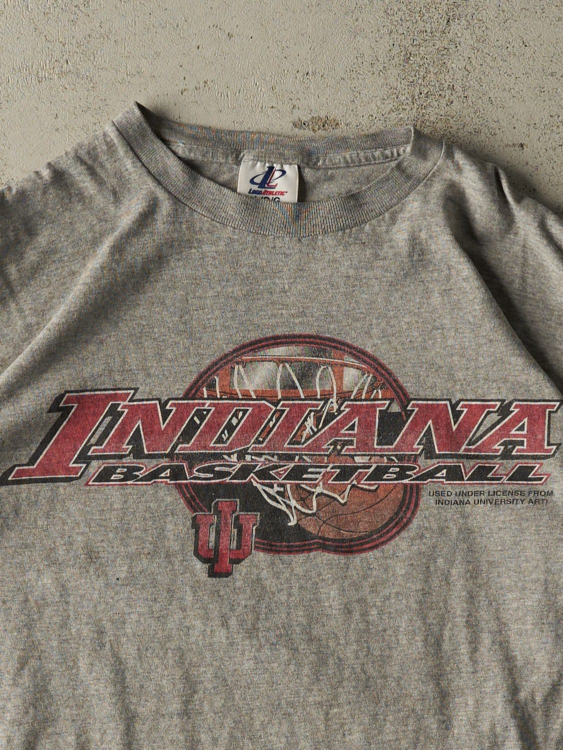 Vintage 90s Grey Indiana University Hoosiers Basketball Tee (M/L)