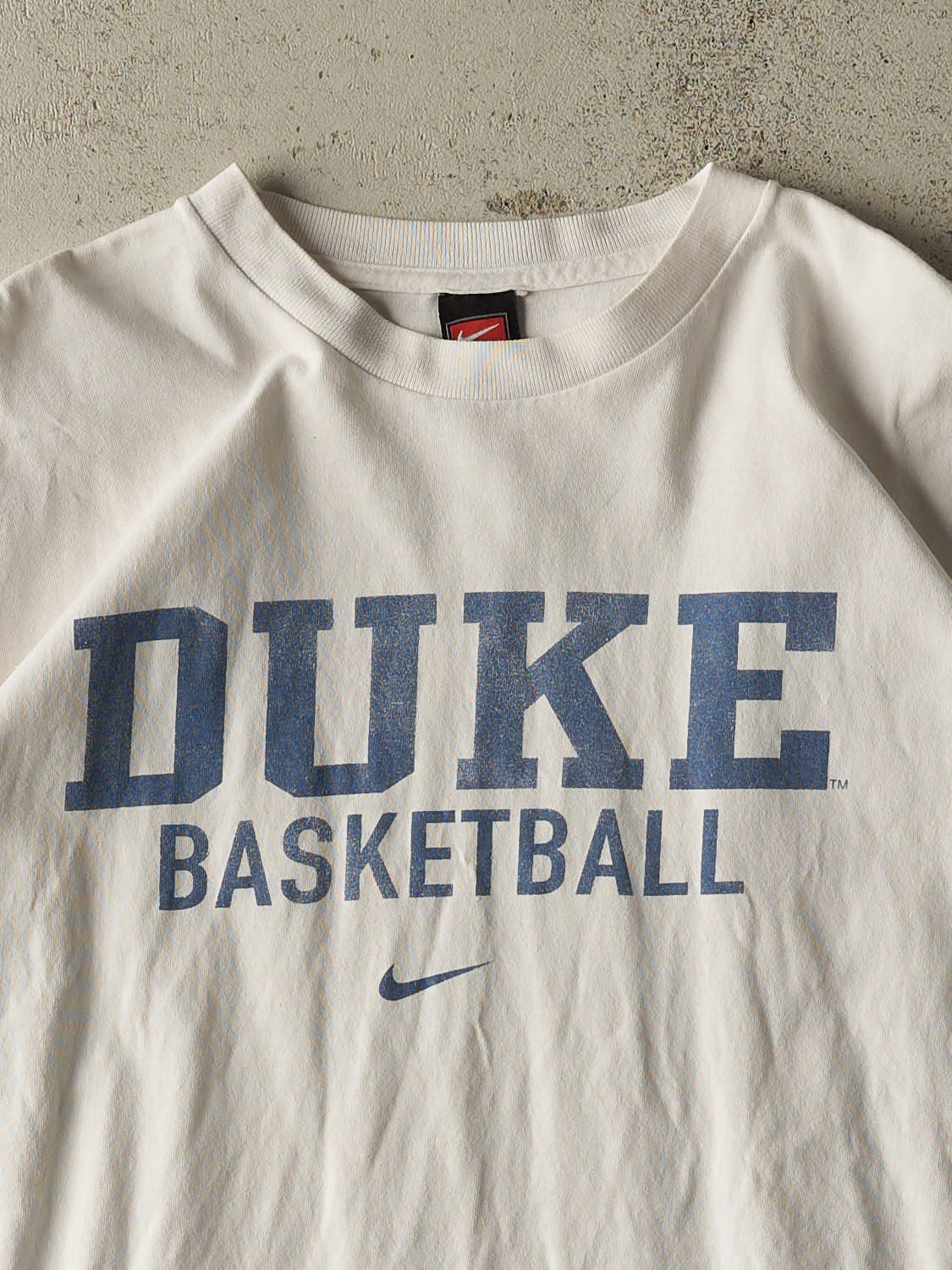 Vintage Y2K White Nike Duke Basketball Tee (L/XL)