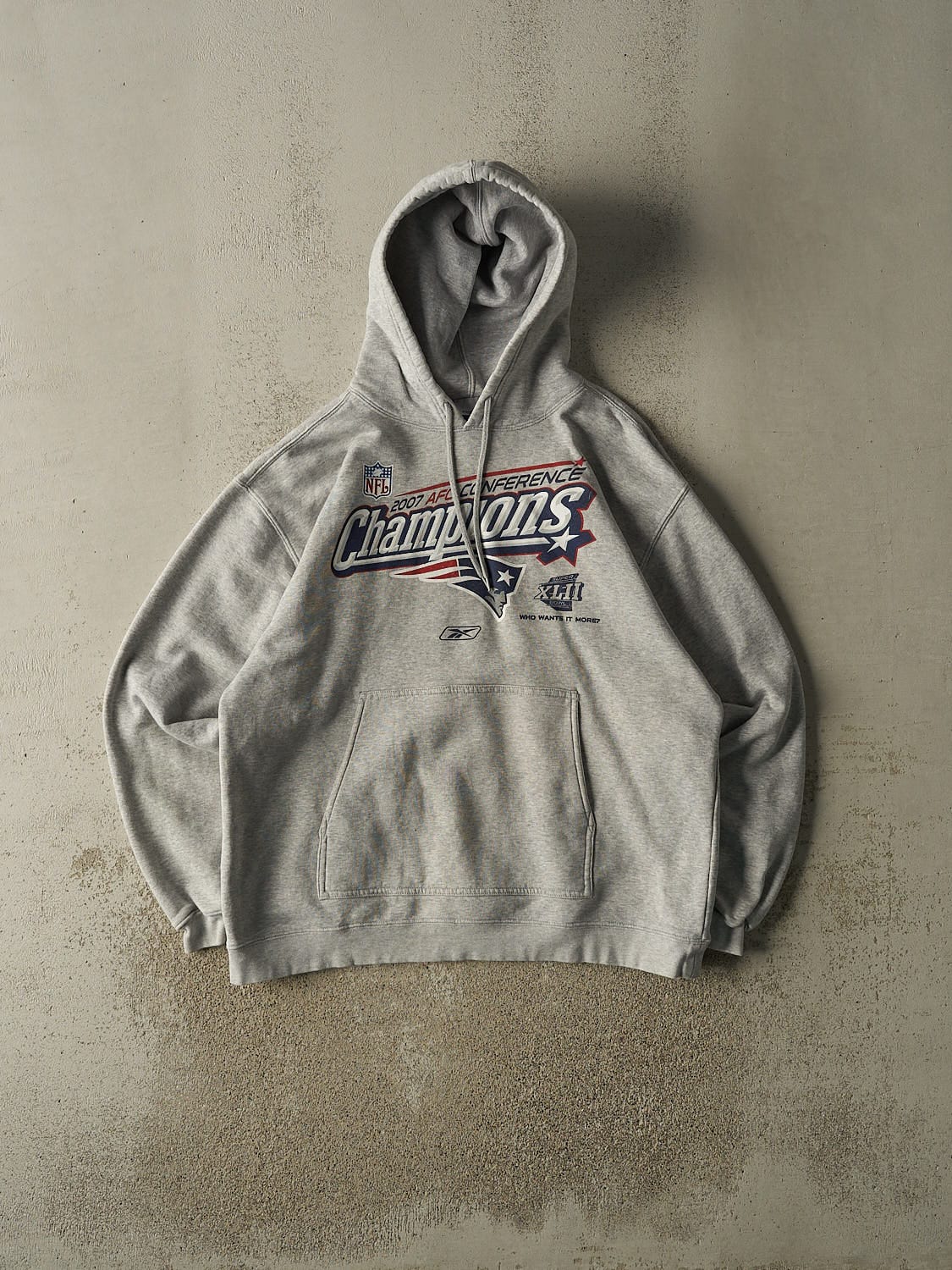 Vintage 07' Grey New England Patriots AFC Champions Hoodie (L/XL)