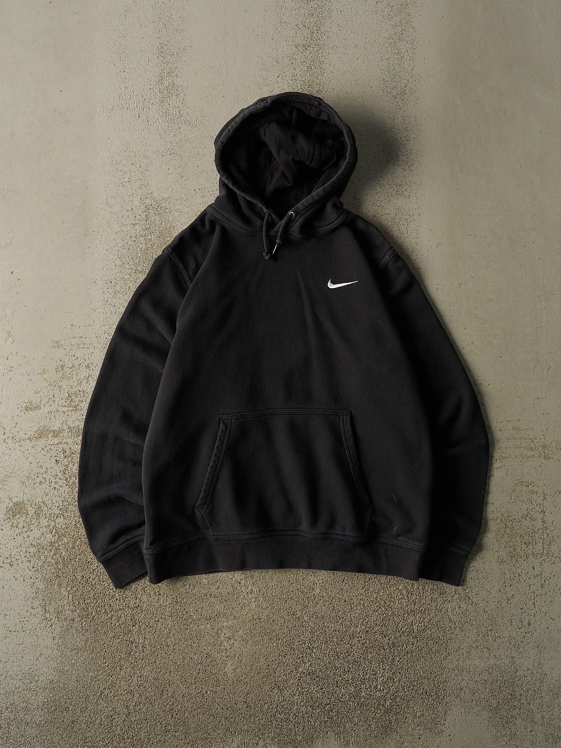 Vintage Y2K Black Nike Embroidered Hoodie (L)