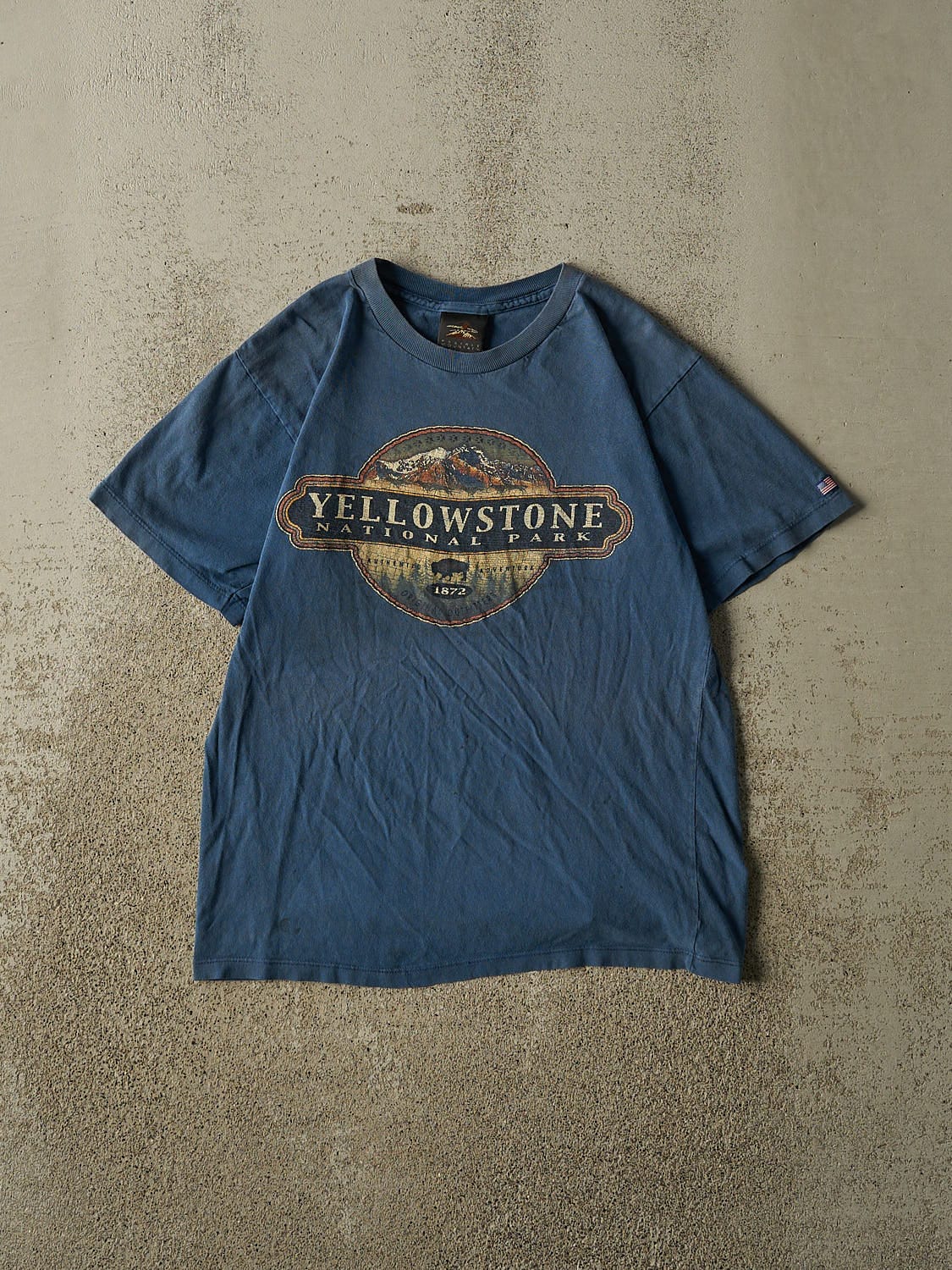 Vintage Y2K Blue Yellowstone National Park Tee (S/M)