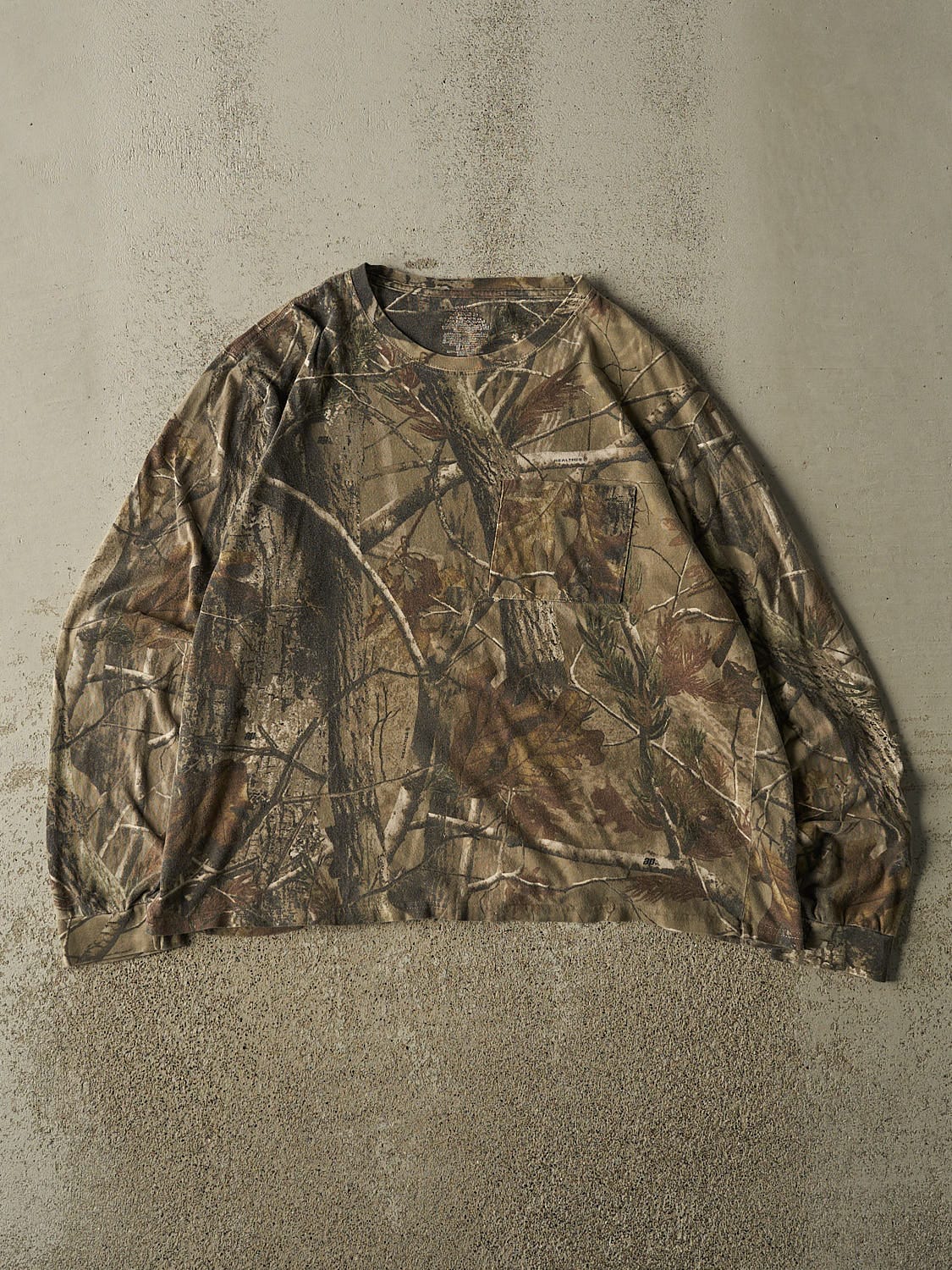 Vintage Y2K Camo Realtree Pocket Long Sleeve (M/L)