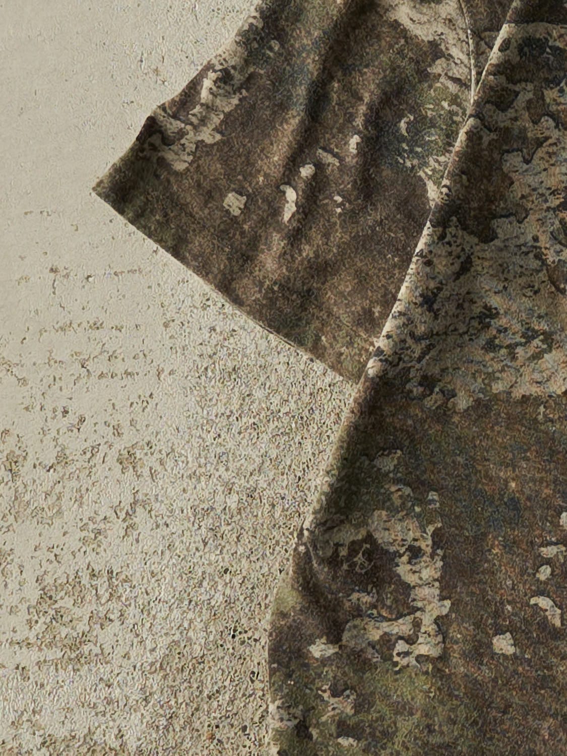 Vintage Y2K Camo Redhead Tee (XS/S)