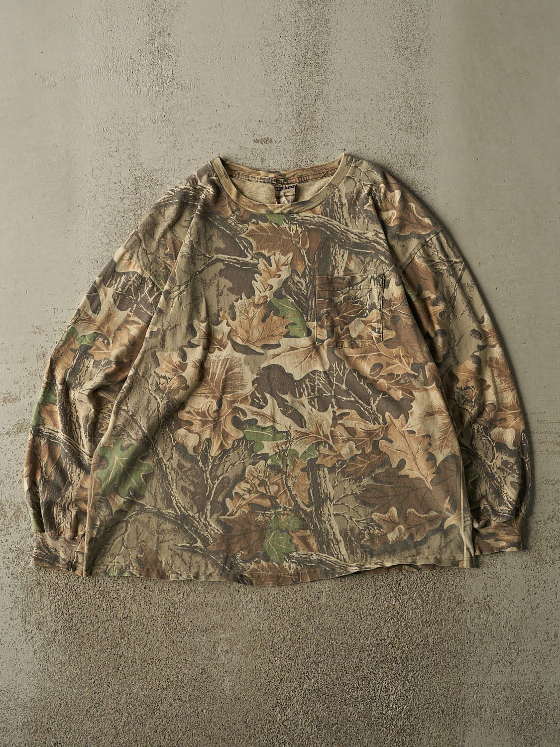 Vintage 90s Camo Advantage Pocket Long Sleeve (L/XL)