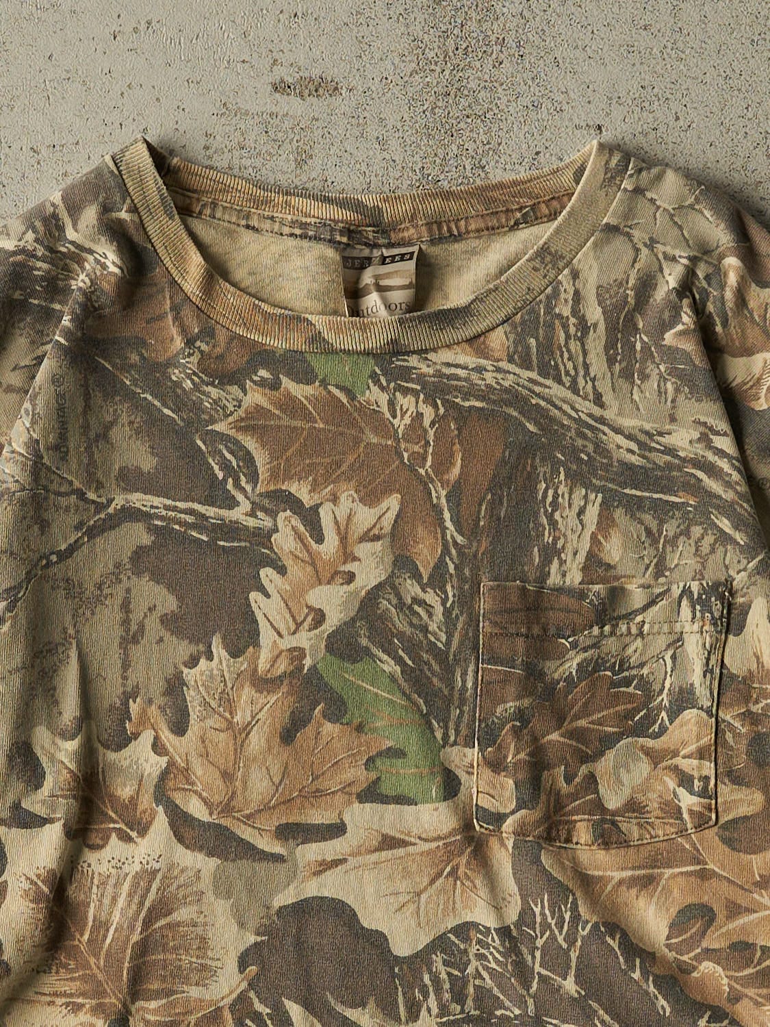 Vintage 90s Camo Advantage Pocket Long Sleeve (L/XL)