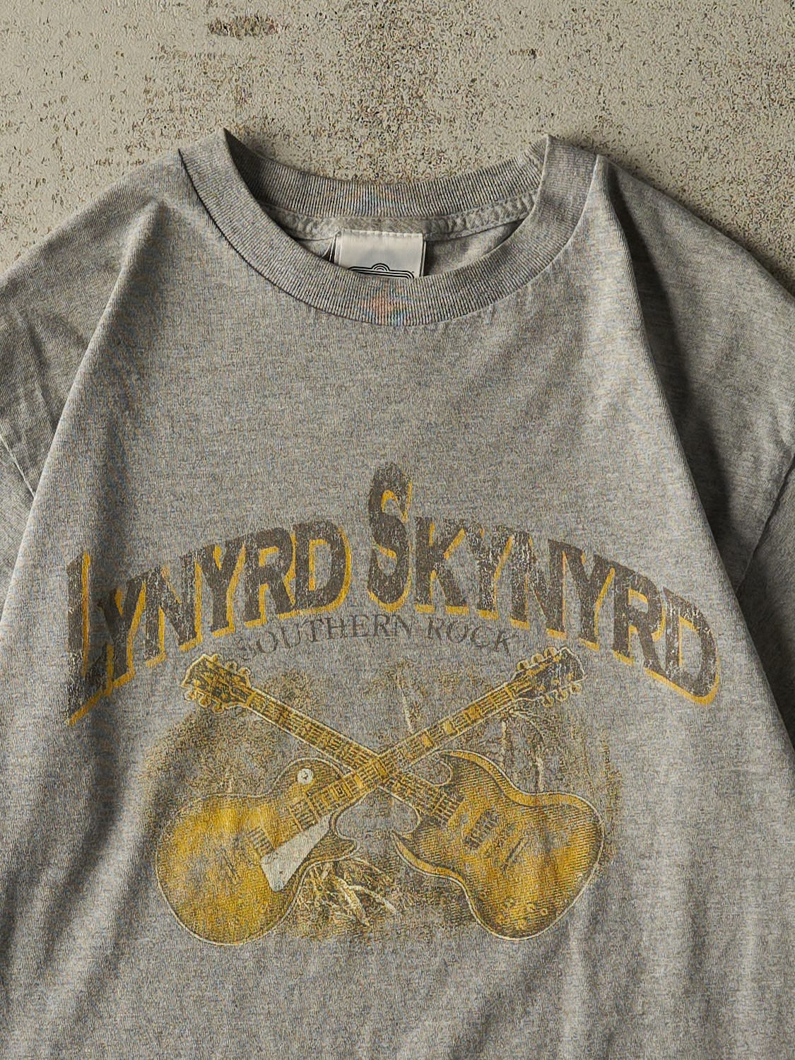 Vintage Y2K Grey Lynyrd Skynyrd Tee (S/M)