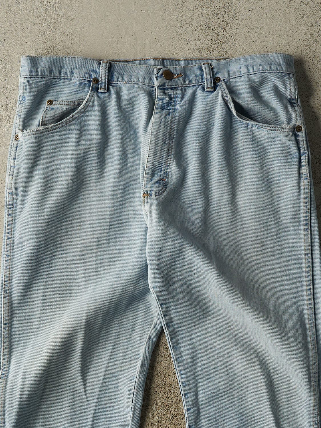Vintage 90s Light Wash Wrangler Jeans (35x28.5)