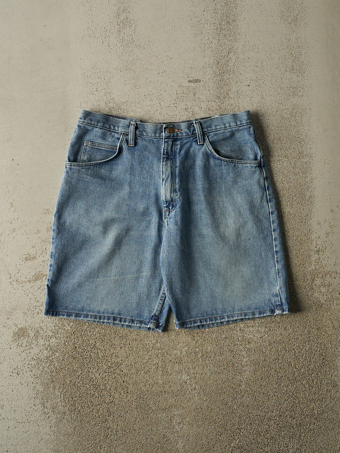 Vintage 90s Mid Wash Wrangler Jean Shorts (33x9.5)