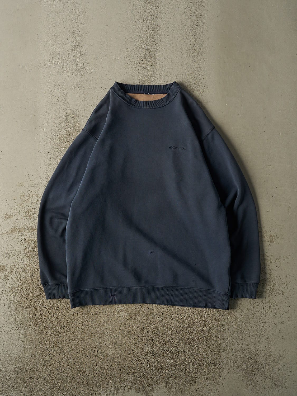 Vintage 90s Navy Blue Columbia Embroidered Crewneck (XL/XXL)