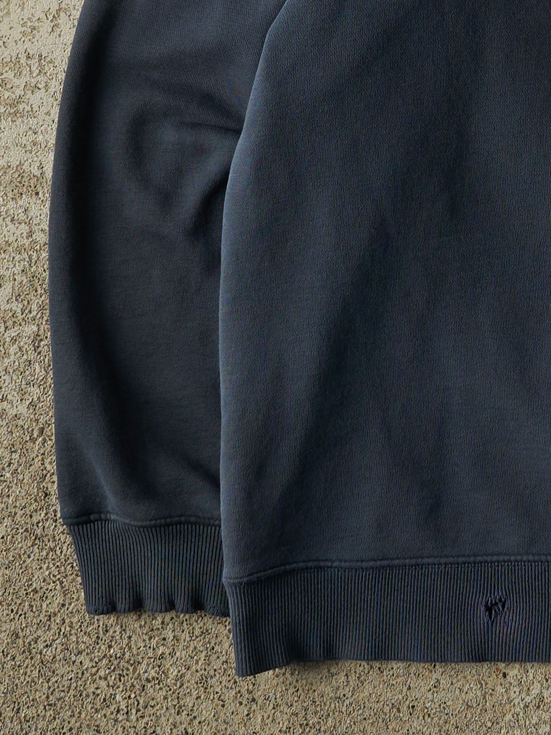 Vintage 90s Navy Blue Columbia Embroidered Crewneck (XL/XXL)